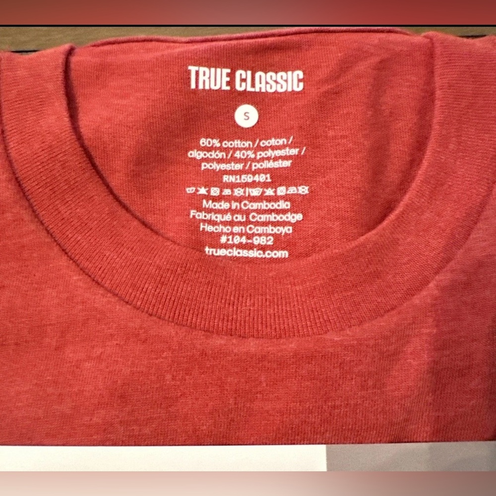 True Classic Mens Small 2 Pack T-Shirt Short Sleeve Crew Neck Flattering Fit - Picture 3 of 7